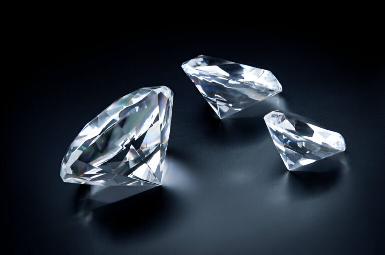 Diamonds Made Simple: Your Shopping Guide